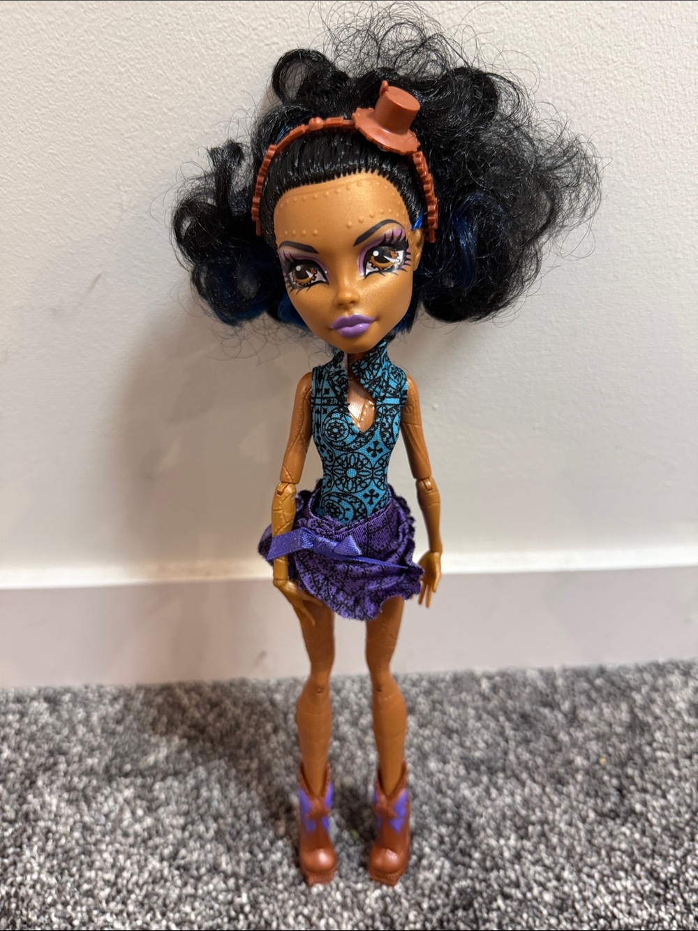 Monster High Robecca Steam Dance Class Doll